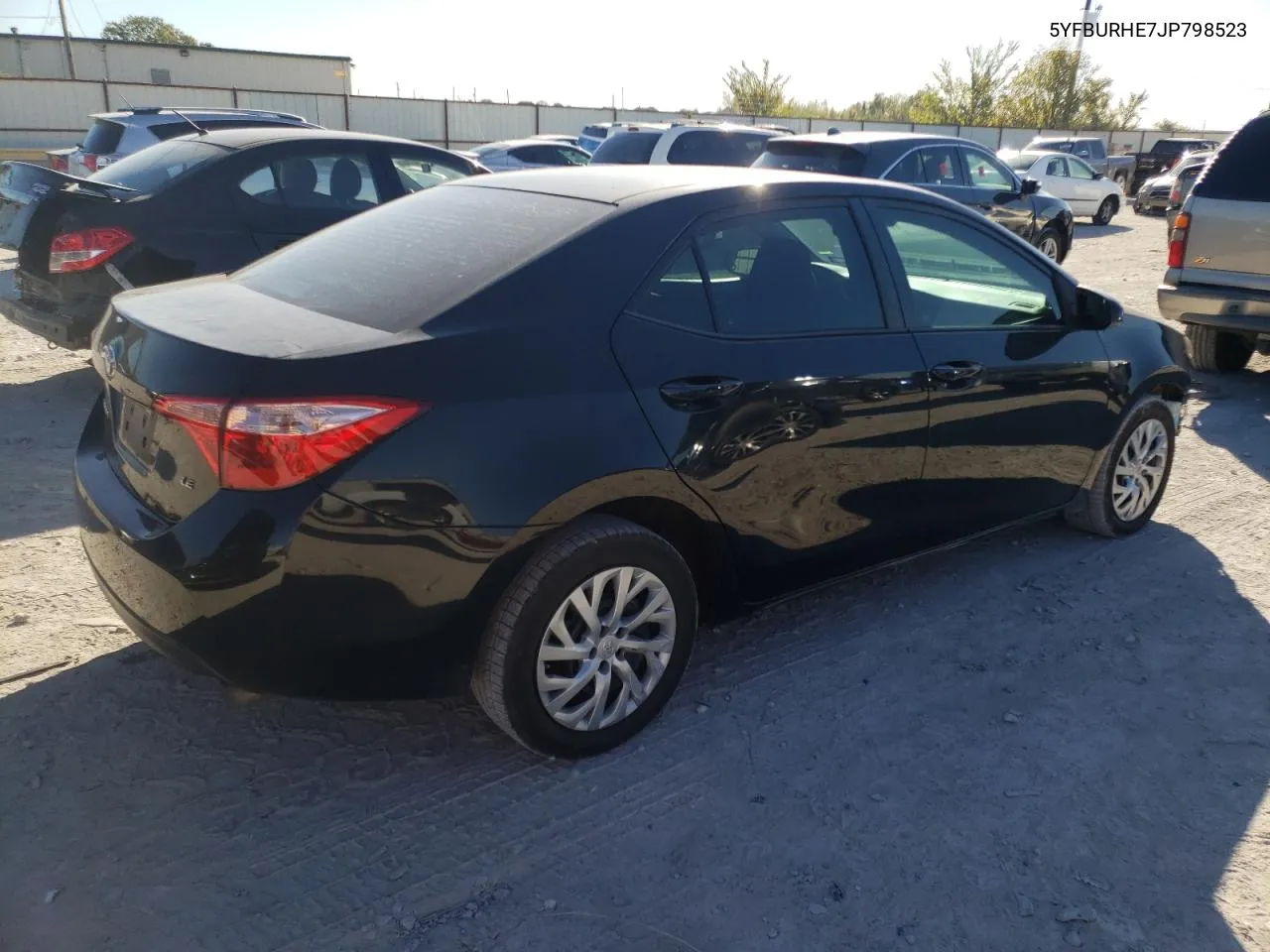 2018 Toyota Corolla L VIN: 5YFBURHE7JP798523 Lot: 79890734