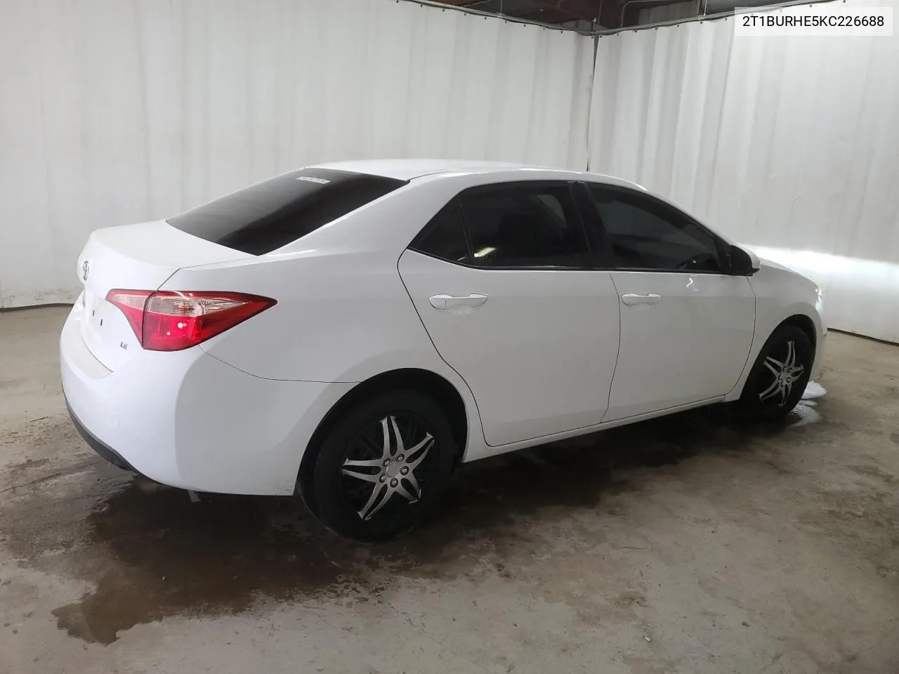 2019 Toyota Corolla L VIN: 2T1BURHE5KC226688 Lot: 73146594