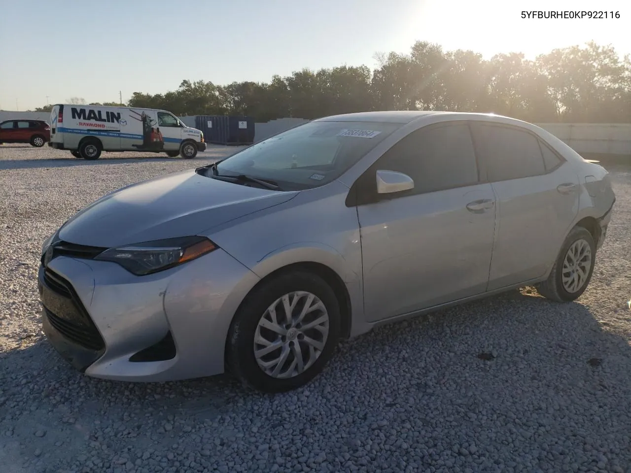 2019 Toyota Corolla L VIN: 5YFBURHE0KP922116 Lot: 73537864