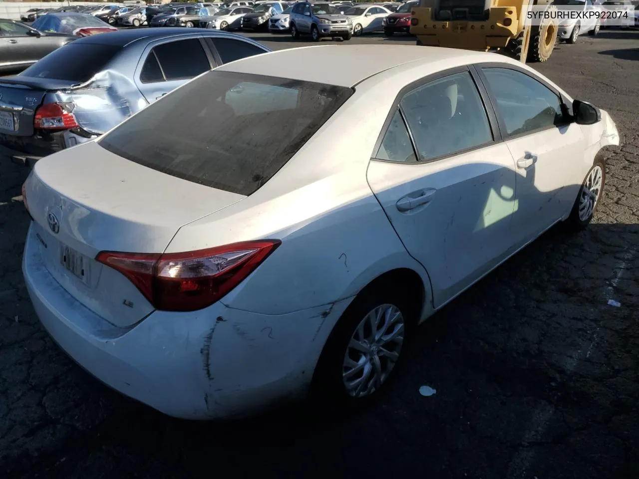 2019 Toyota Corolla L VIN: 5YFBURHEXKP922074 Lot: 73670054