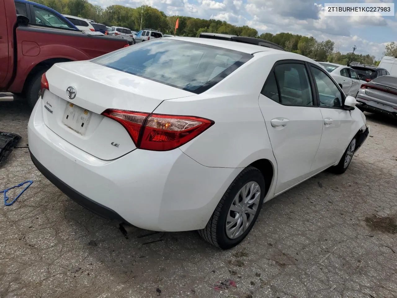 2019 Toyota Corolla L VIN: 2T1BURHE1KC227983 Lot: 73701964