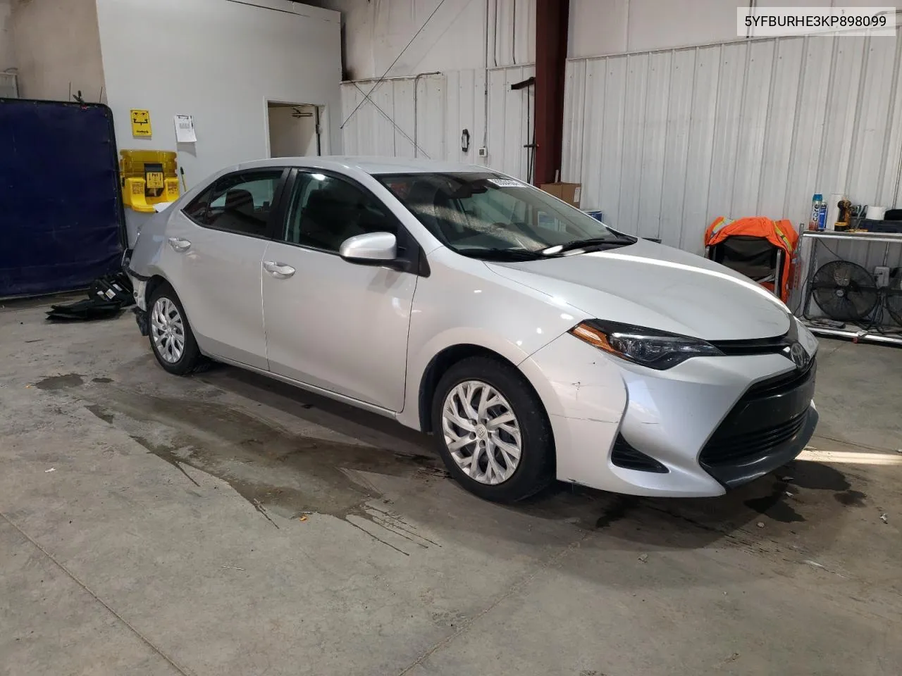 2019 Toyota Corolla L VIN: 5YFBURHE3KP898099 Lot: 80004304