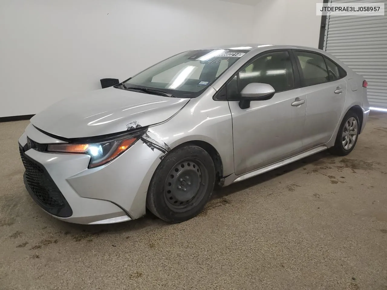 2020 Toyota Corolla Le VIN: JTDEPRAE3LJ058957 Lot: 50602214