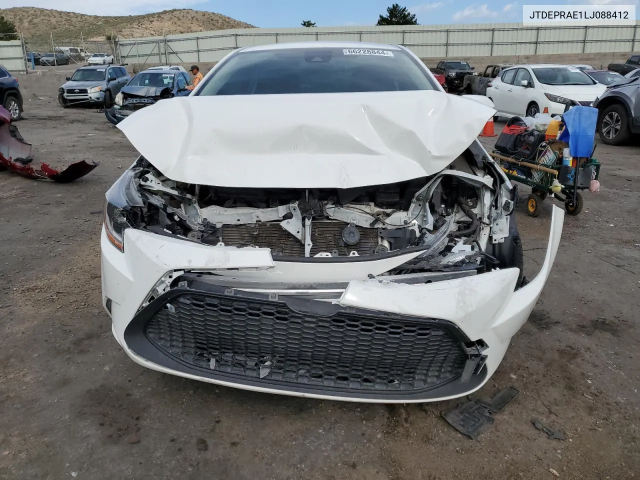 2020 Toyota Corolla Le VIN: JTDEPRAE1LJ088412 Lot: 66228844