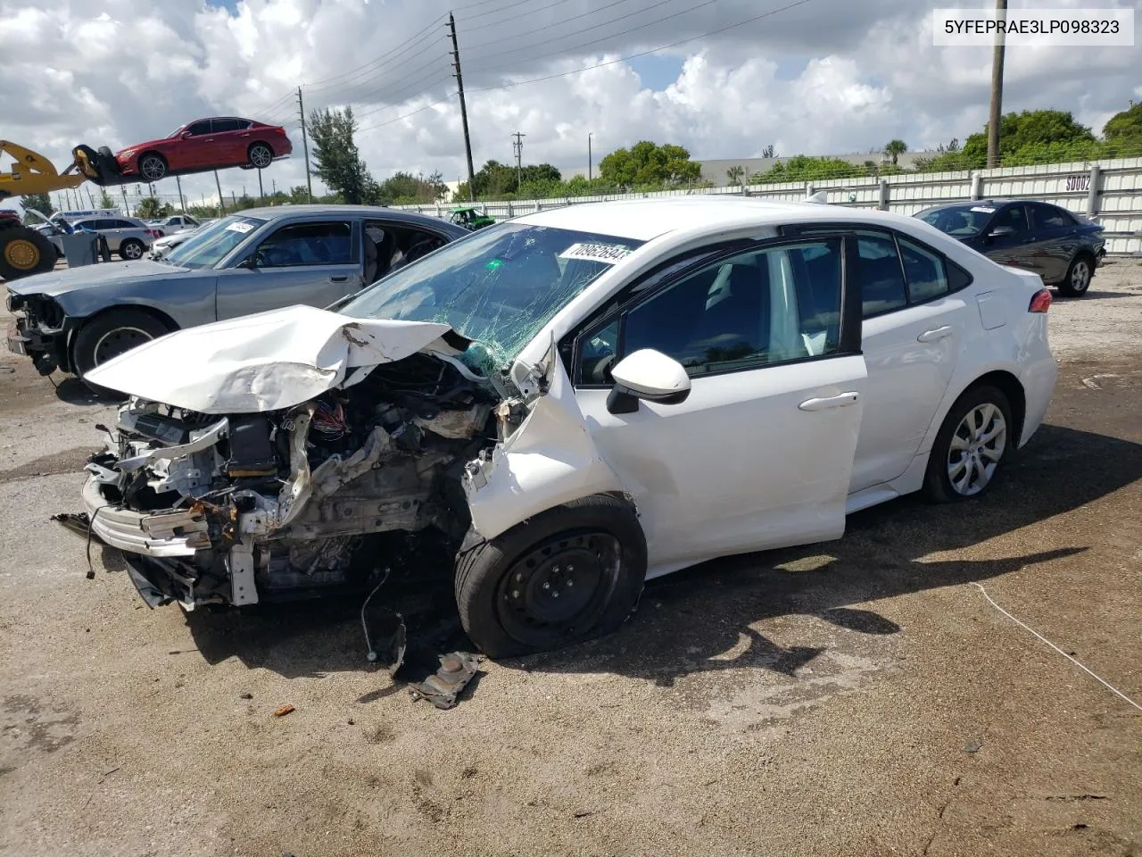 2020 Toyota Corolla Le VIN: 5YFEPRAE3LP098323 Lot: 70962694