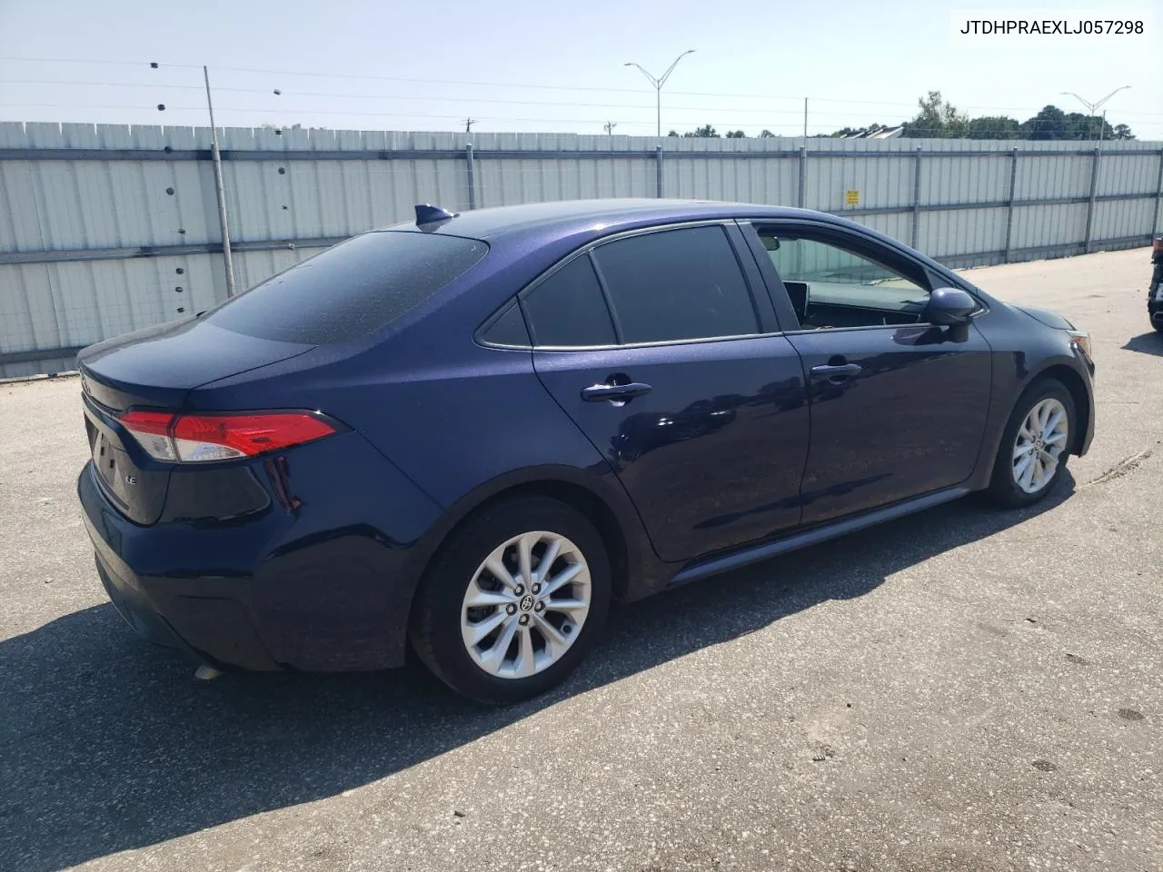 JTDHPRAEXLJ057298 2020 Toyota Corolla Le