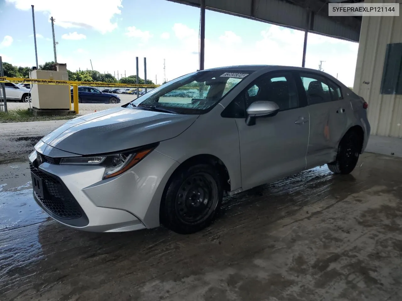 2020 Toyota Corolla Le VIN: 5YFEPRAEXLP121144 Lot: 73920384