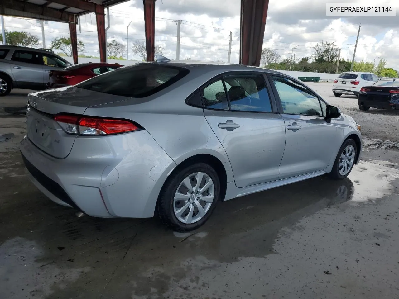 2020 Toyota Corolla Le VIN: 5YFEPRAEXLP121144 Lot: 73920384