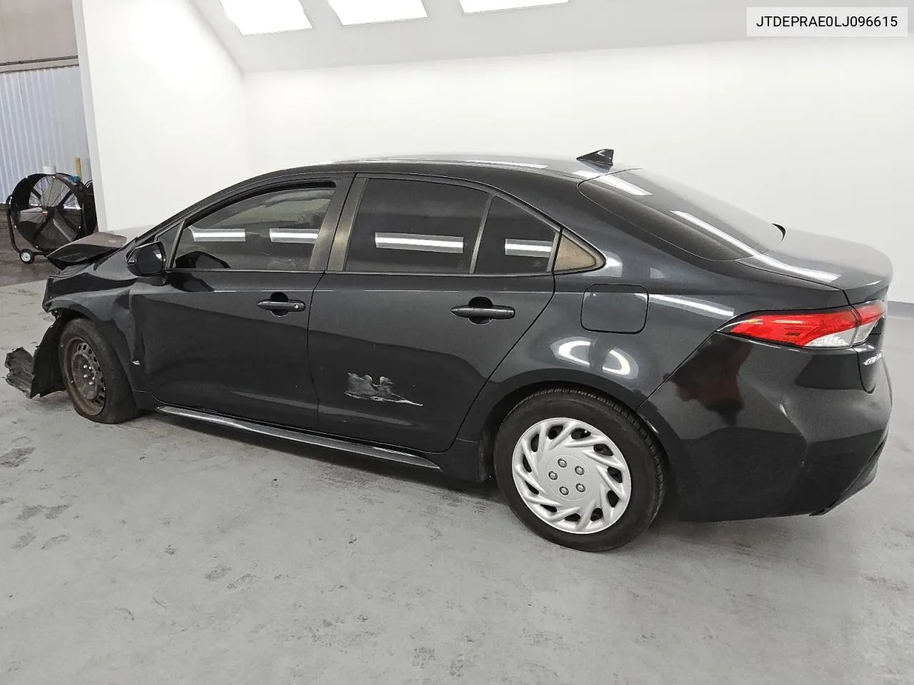 2020 Toyota Corolla Le VIN: JTDEPRAE0LJ096615 Lot: 74010824