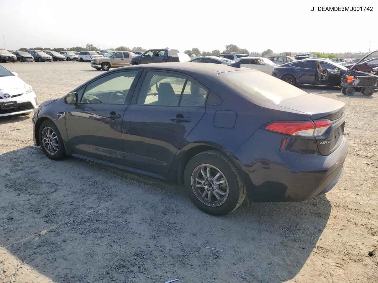 2021 Toyota Corolla Le VIN: JTDEAMDE3MJ001742 Lot: 63588844