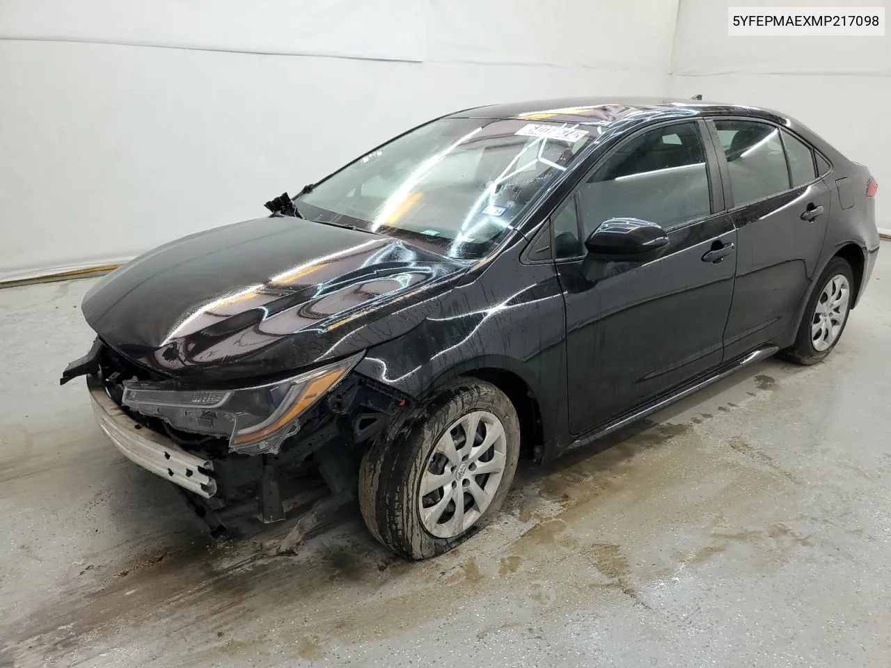 5YFEPMAEXMP217098 2021 Toyota Corolla Le