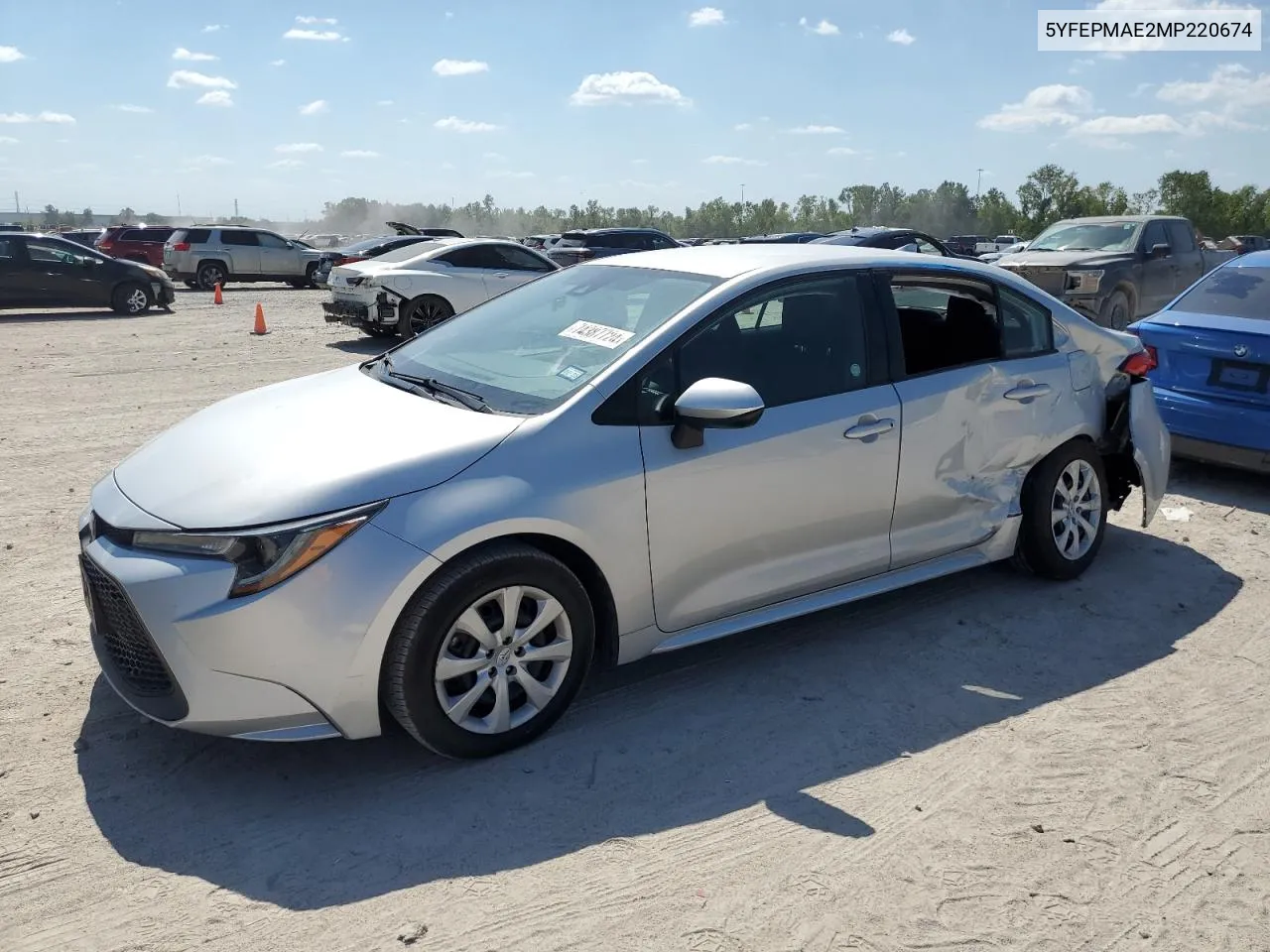 5YFEPMAE2MP220674 2021 Toyota Corolla Le