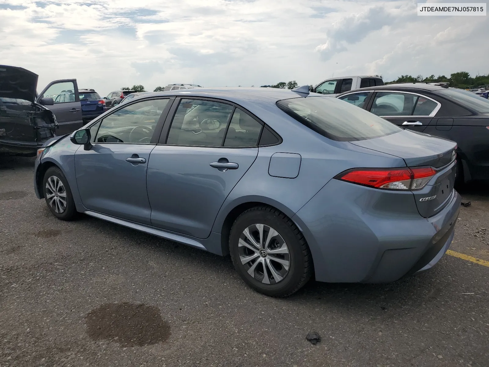 2022 Toyota Corolla Le VIN: JTDEAMDE7NJ057815 Lot: 63718054