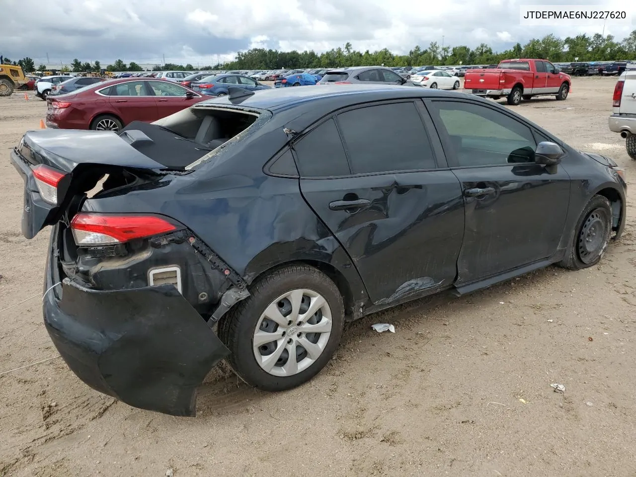 2022 Toyota Corolla Le VIN: JTDEPMAE6NJ227620 Lot: 70667334