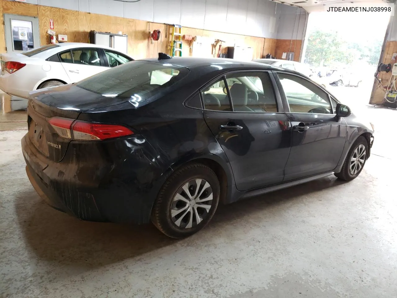 JTDEAMDE1NJ038998 2022 Toyota Corolla Le