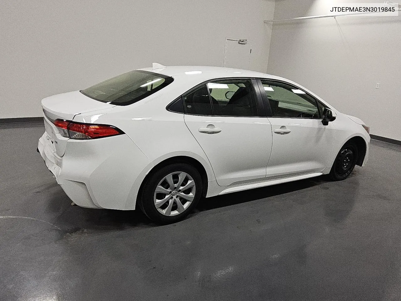 2022 Toyota Corolla Le VIN: JTDEPMAE3N3019845 Lot: 81220884