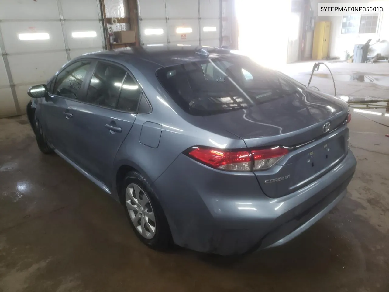 2022 Toyota Corolla Le VIN: 5YFEPMAE0NP356013 Lot: 81712634