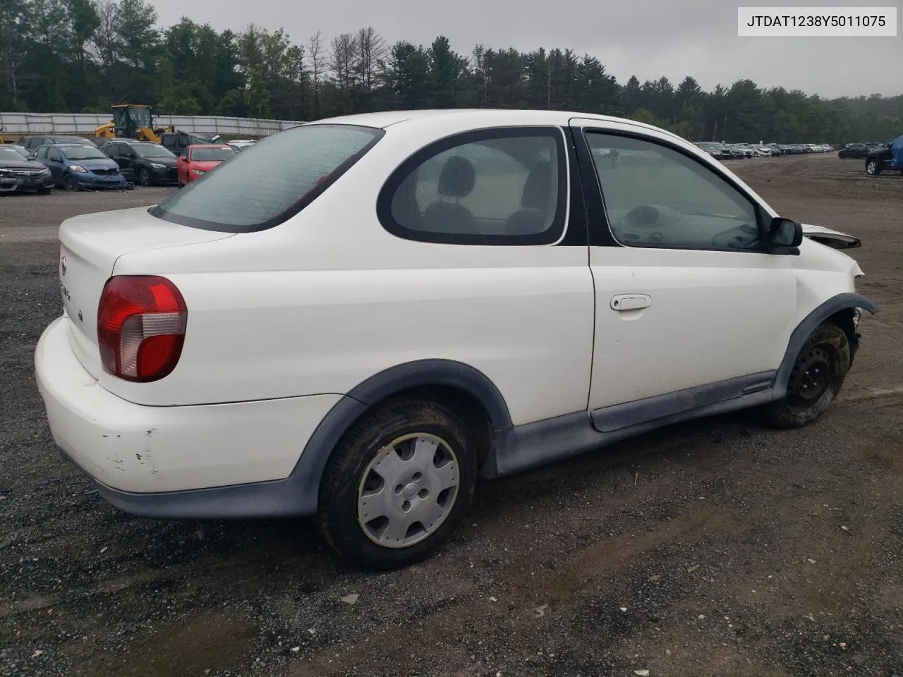 2000 Toyota Echo VIN: JTDAT1238Y5011075 Lot: 68986334