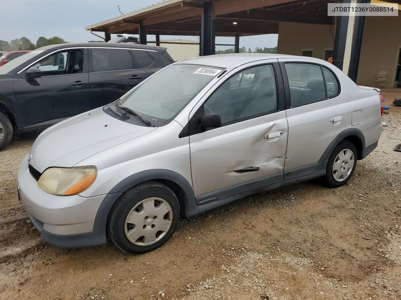 2000 Toyota Echo VIN: JTDBT1236Y0088514 Lot: 70280954