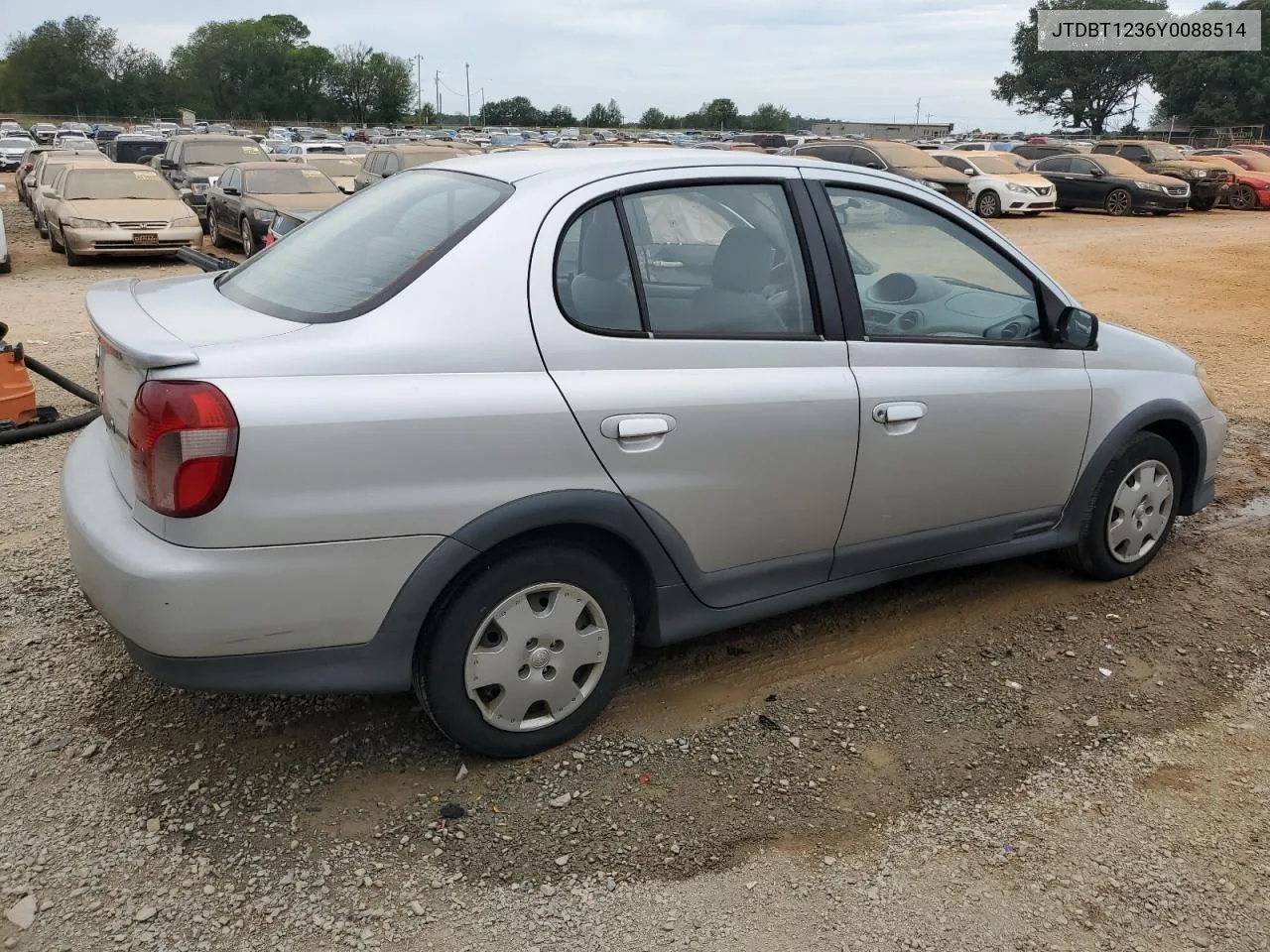 2000 Toyota Echo VIN: JTDBT1236Y0088514 Lot: 70280954