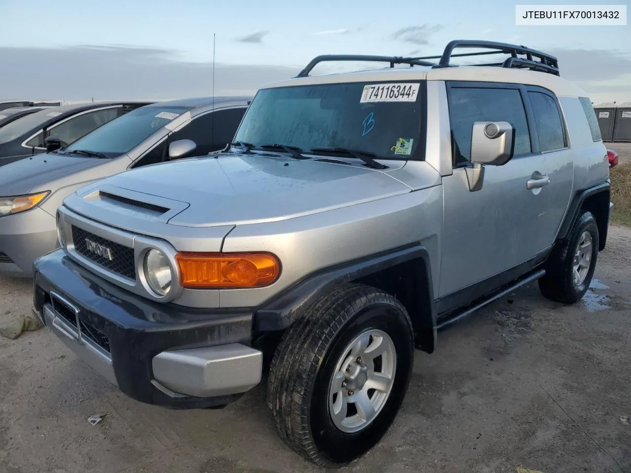 2007 Toyota Fj Cruiser VIN: JTEBU11FX70013432 Lot: 74116344