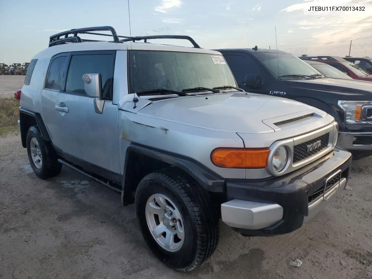 2007 Toyota Fj Cruiser VIN: JTEBU11FX70013432 Lot: 74116344