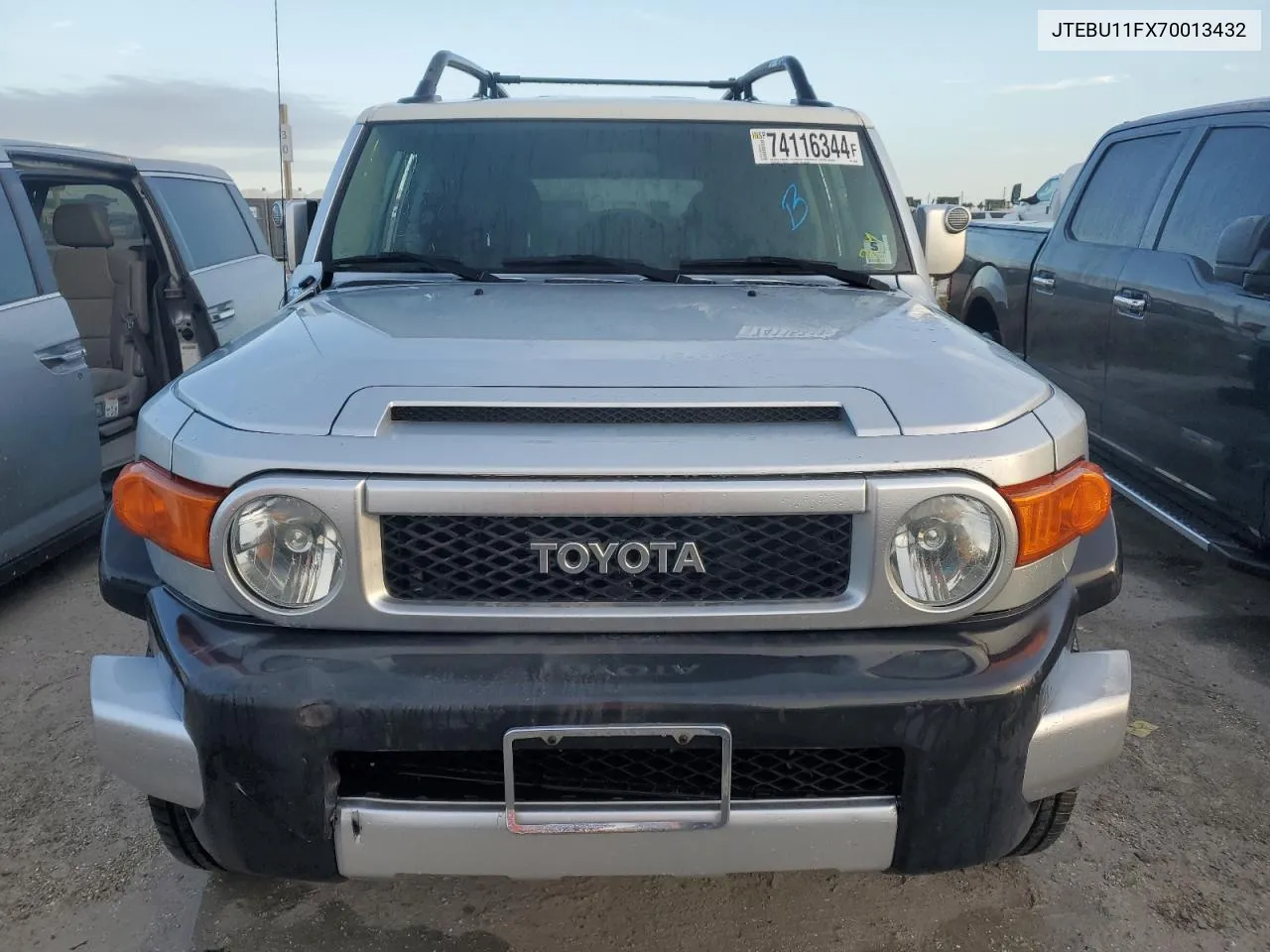 2007 Toyota Fj Cruiser VIN: JTEBU11FX70013432 Lot: 74116344