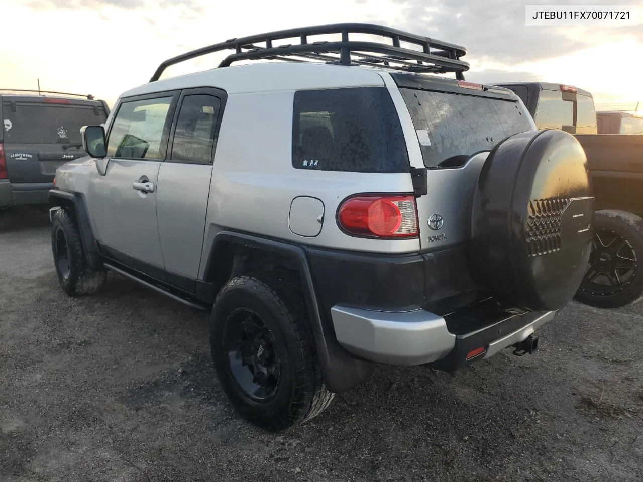 2007 Toyota Fj Cruiser VIN: JTEBU11FX70071721 Lot: 74950074