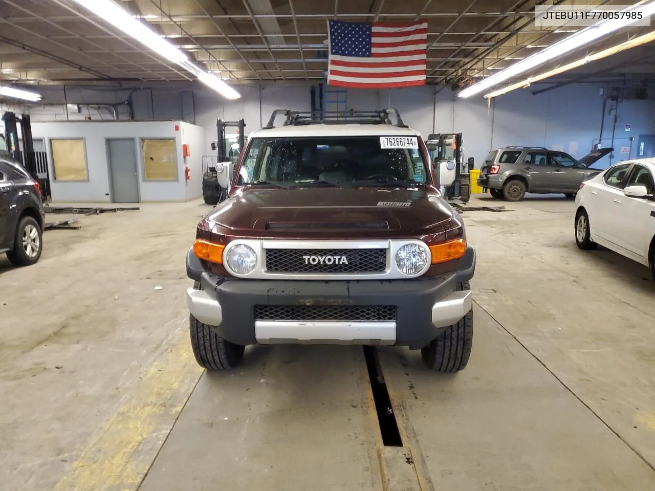 2007 Toyota Fj Cruiser VIN: JTEBU11F770057985 Lot: 76266744