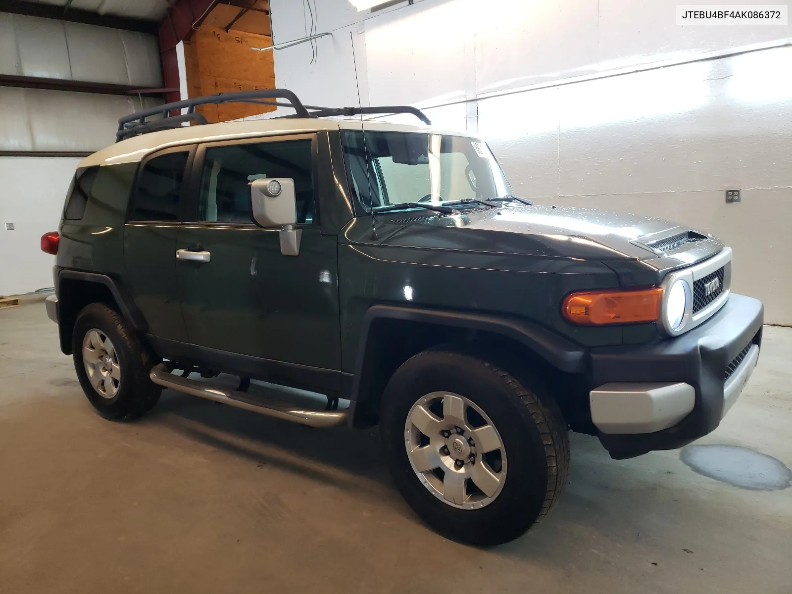 2010 Toyota Fj Cruiser VIN: JTEBU4BF4AK086372 Lot: 68043344