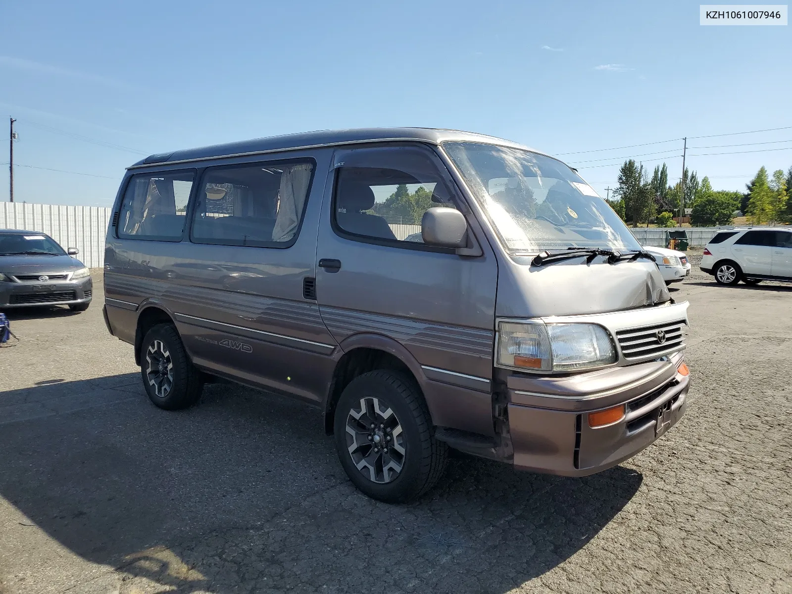 1994 Toyota Hiace VIN: KZH1061007946 Lot: 67118174