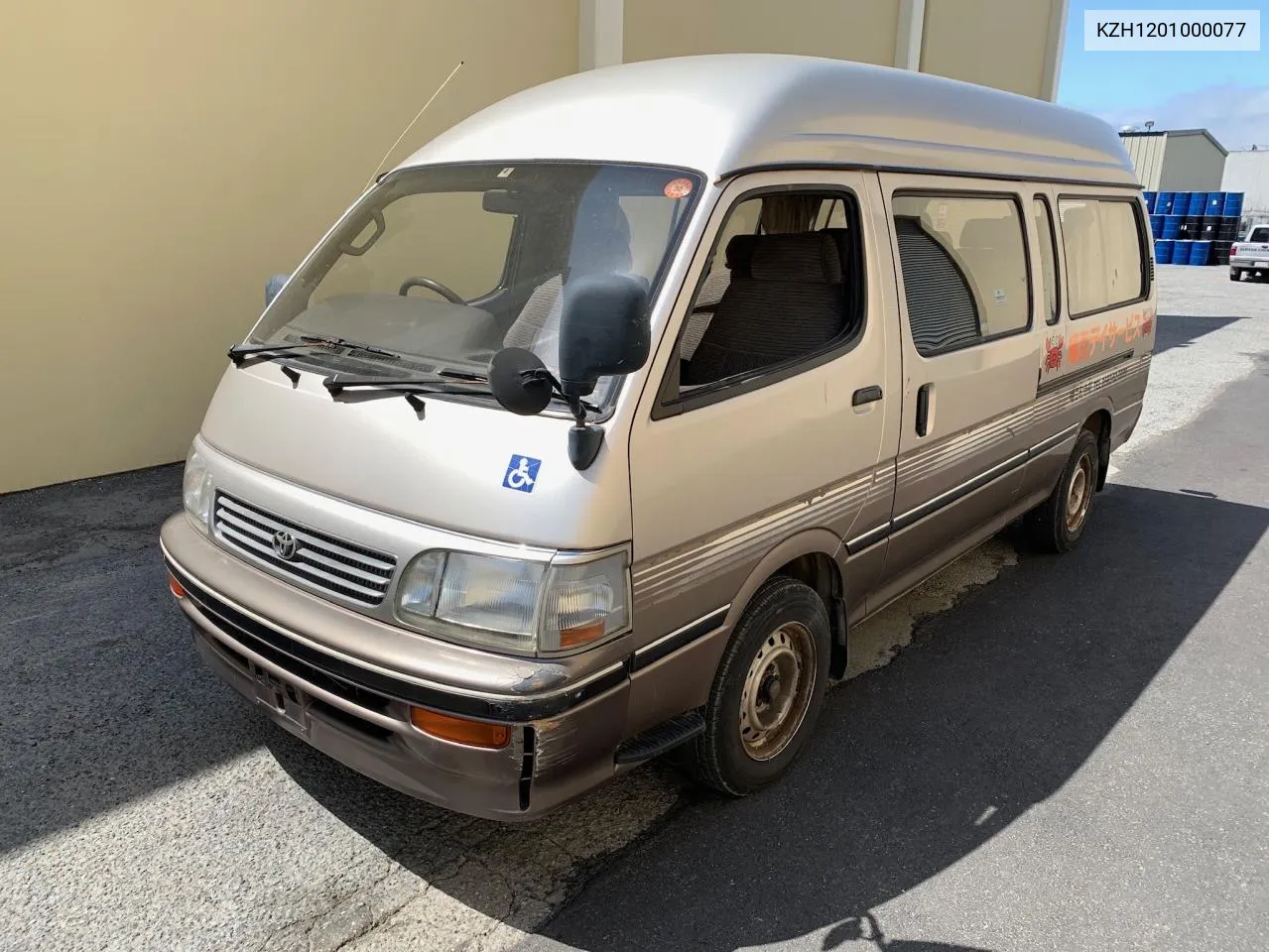 1994 Toyota Hiace VIN: KZH1201000077 Lot: 70934464