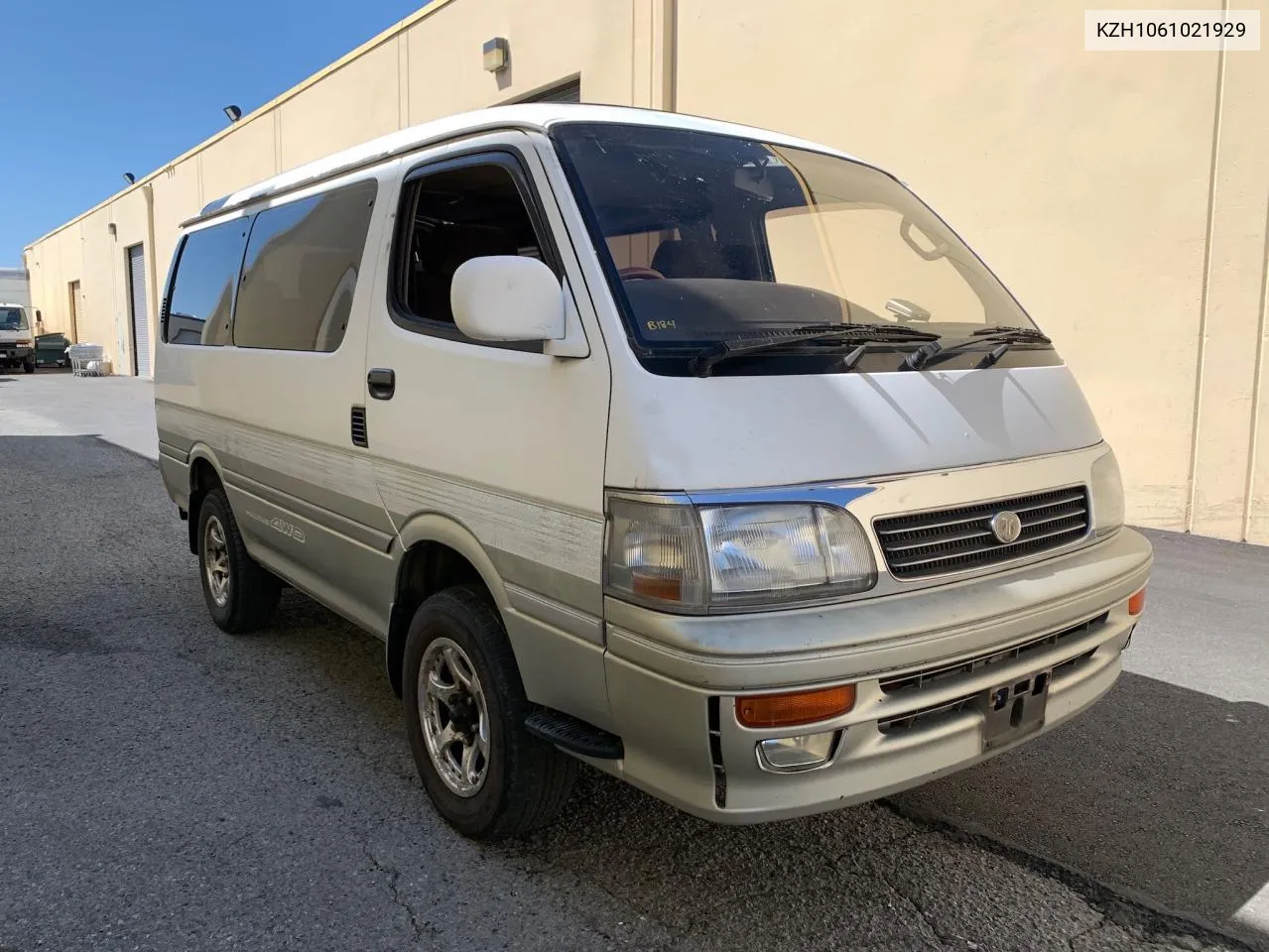 1995 Toyota Hiace VIN: KZH1061021929 Lot: 70934234