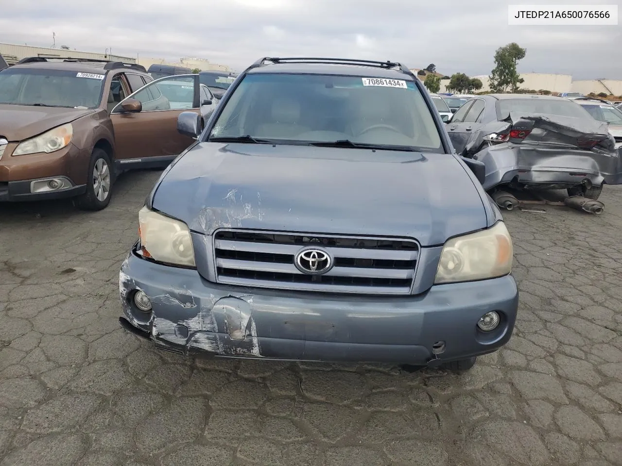 2005 Toyota Highlander Limited VIN: JTEDP21A650076566 Lot: 70861434