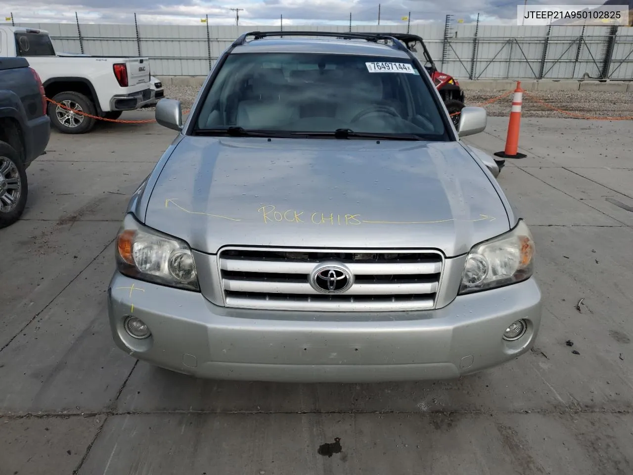 2005 Toyota Highlander Limited VIN: JTEEP21A950102825 Lot: 76497144