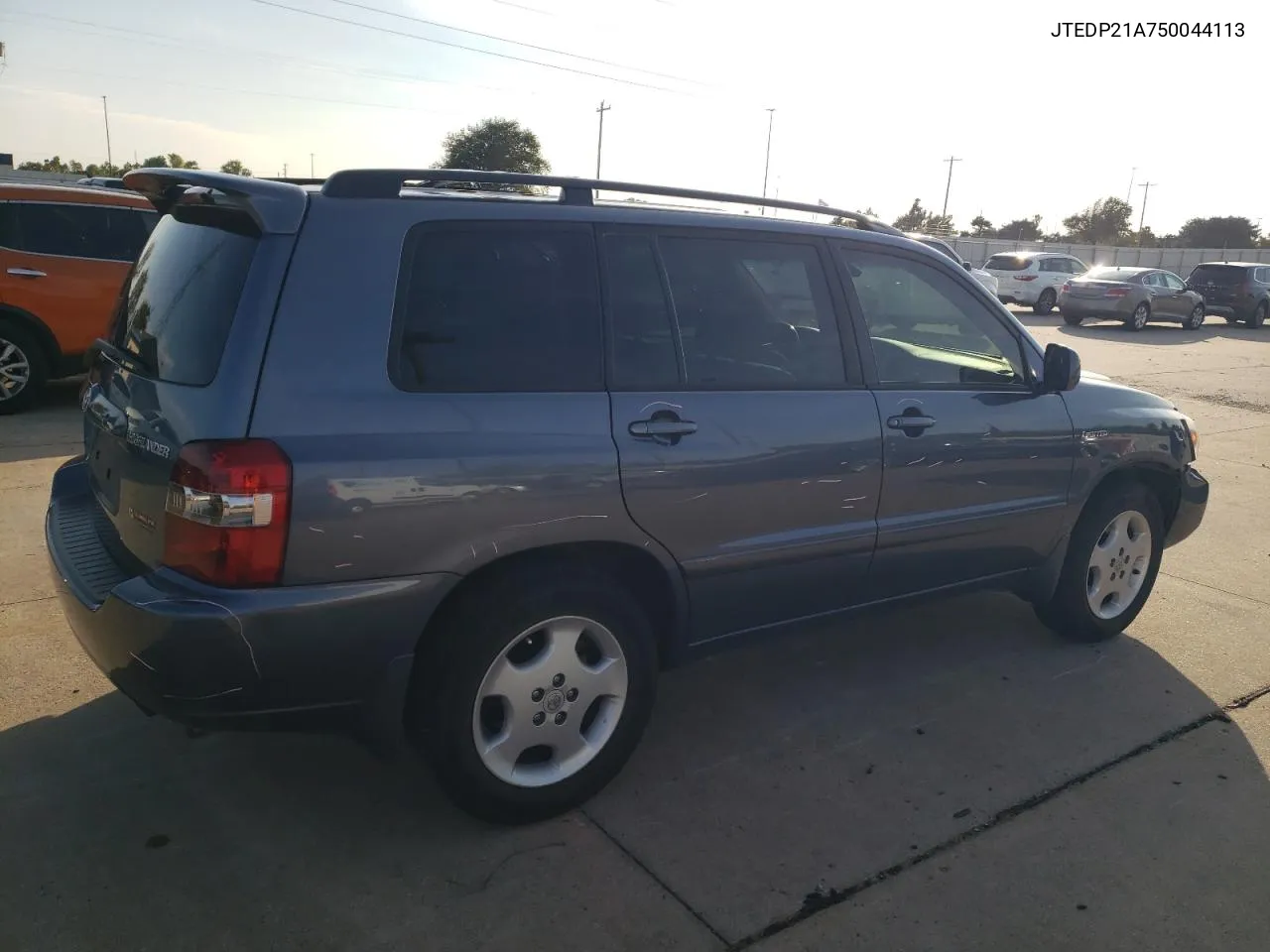 2005 Toyota Highlander Limited VIN: JTEDP21A750044113 Lot: 77909274