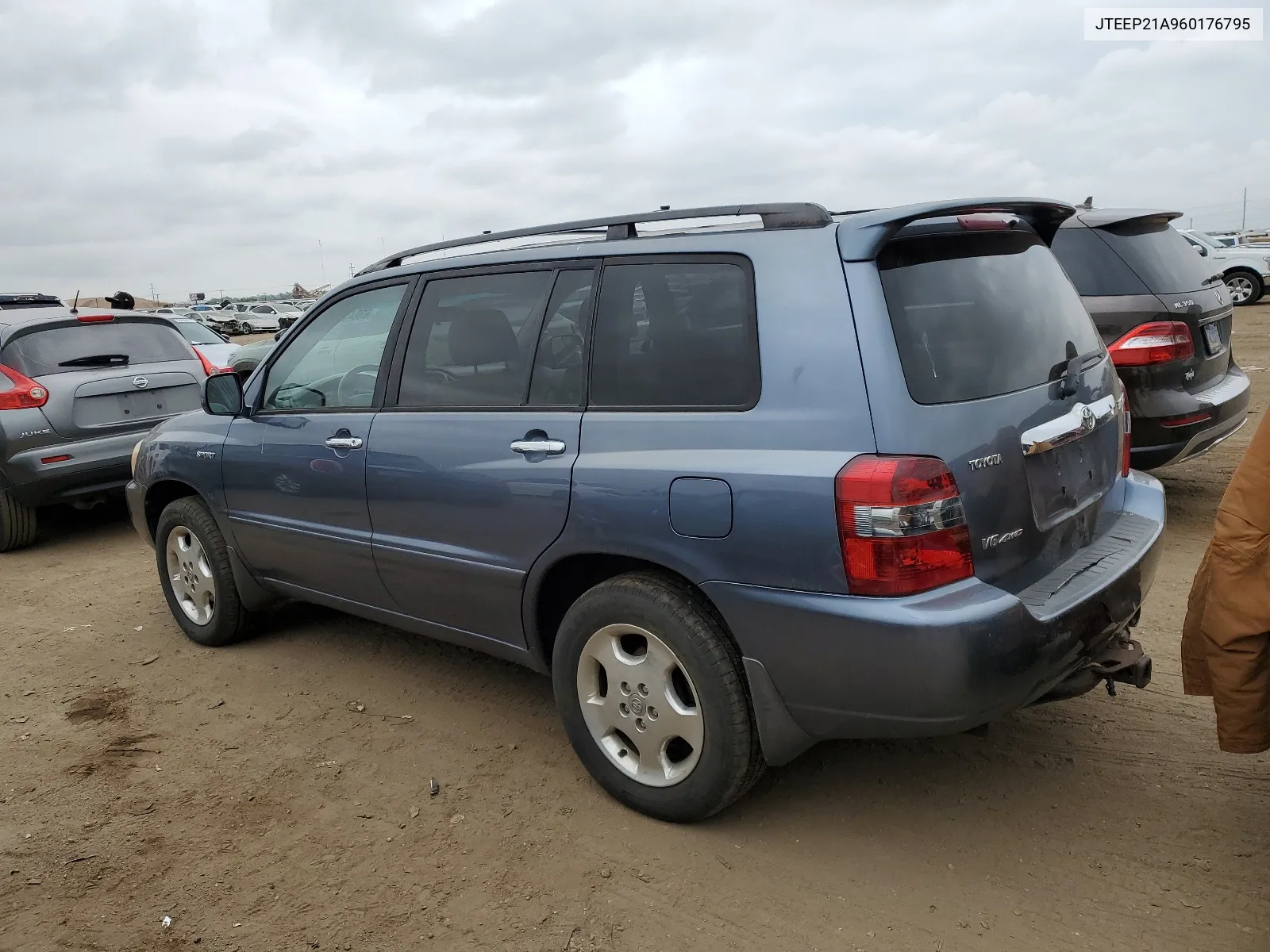 2006 Toyota Highlander Limited VIN: JTEEP21A960176795 Lot: 63045944