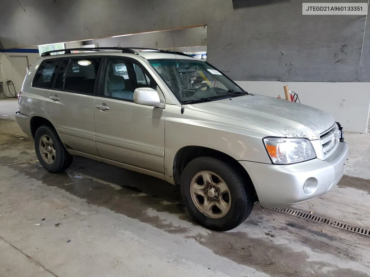 2006 Toyota Highlander VIN: JTEGD21A960133351 Lot: 71953494