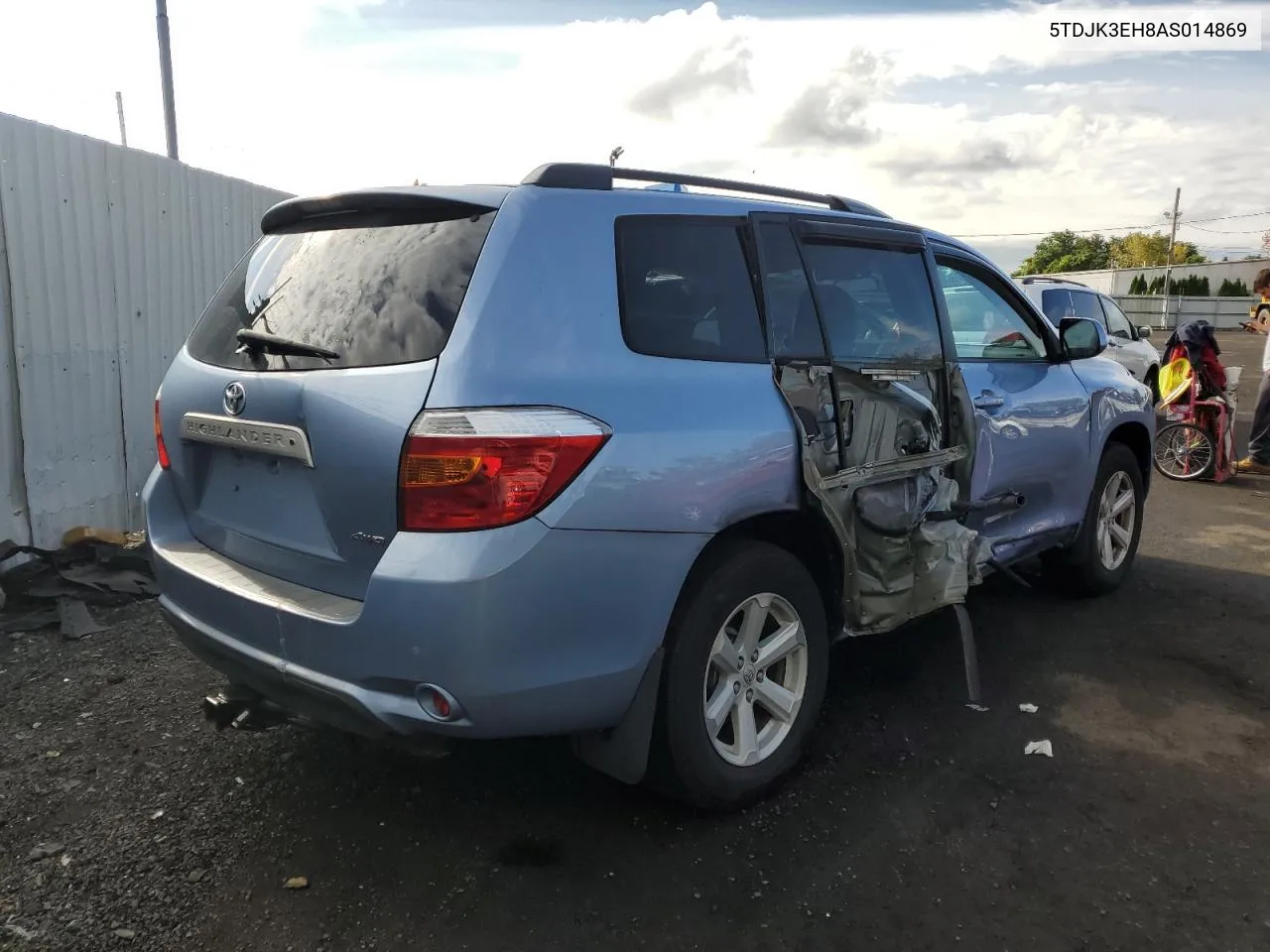 5TDJK3EH8AS014869 2010 Toyota Highlander Se