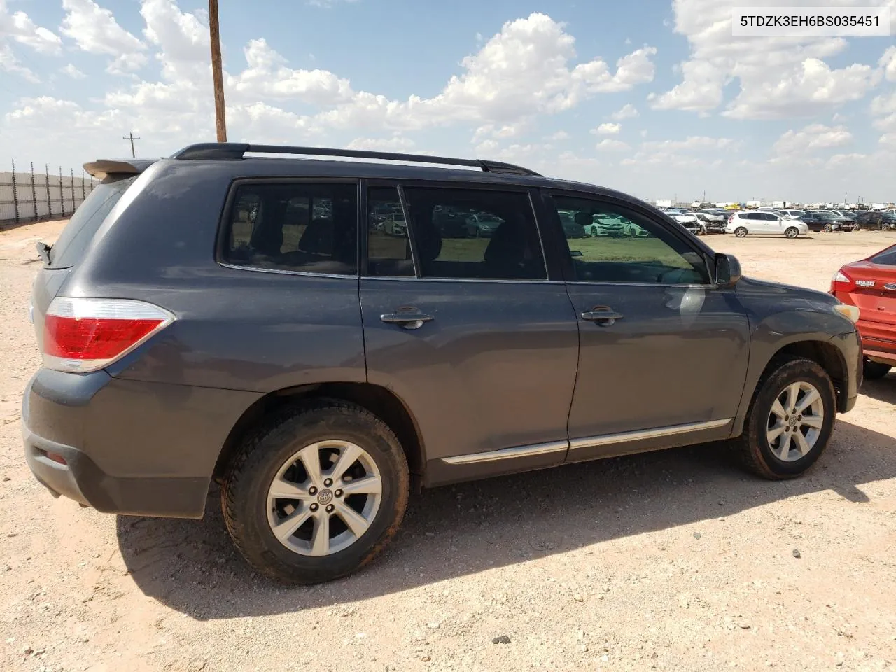 2011 Toyota Highlander Base VIN: 5TDZK3EH6BS035451 Lot: 62605404