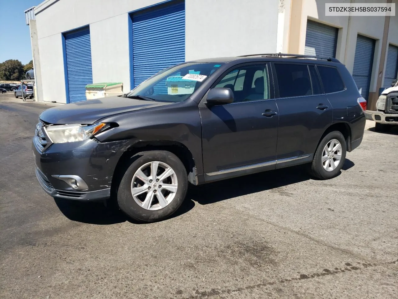 2011 Toyota Highlander Base VIN: 5TDZK3EH5BS037594 Lot: 70082674