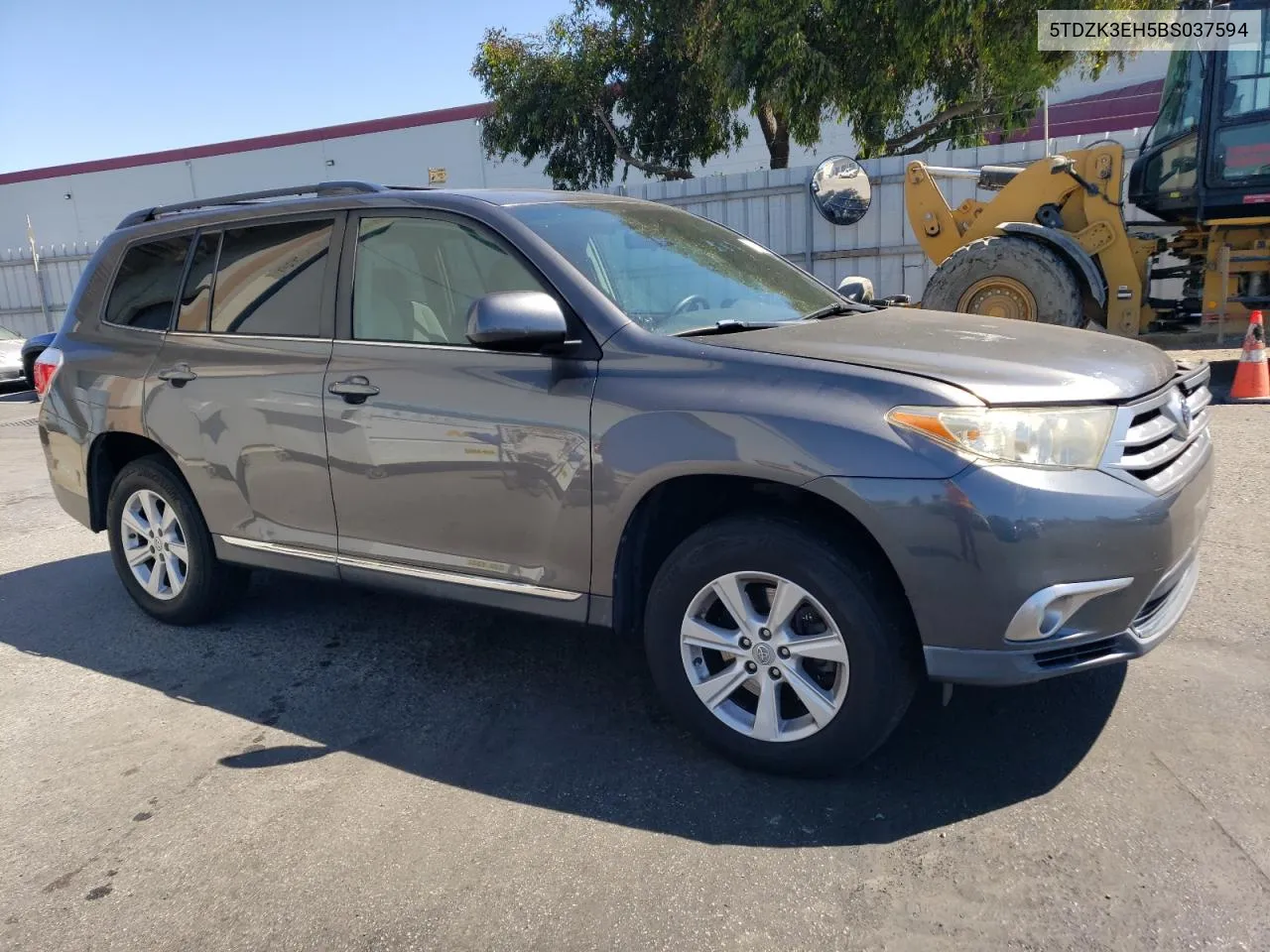 5TDZK3EH5BS037594 2011 Toyota Highlander Base