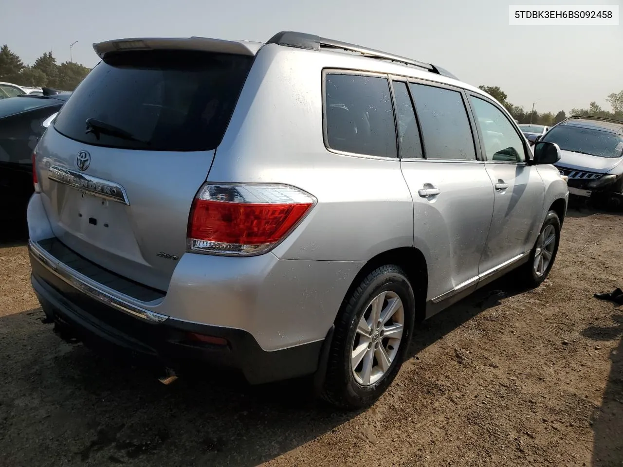 5TDBK3EH6BS092458 2011 Toyota Highlander Base