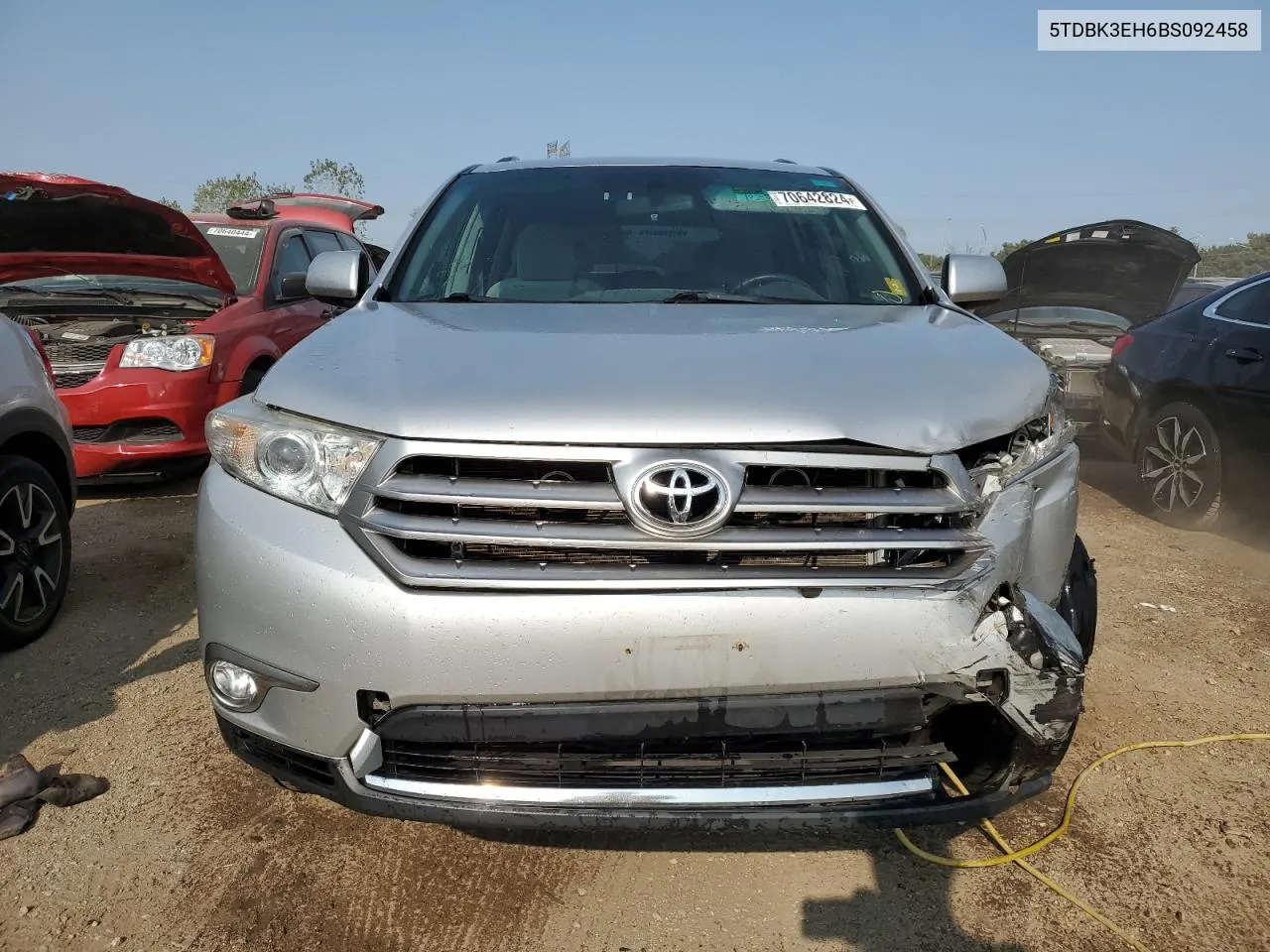 5TDBK3EH6BS092458 2011 Toyota Highlander Base