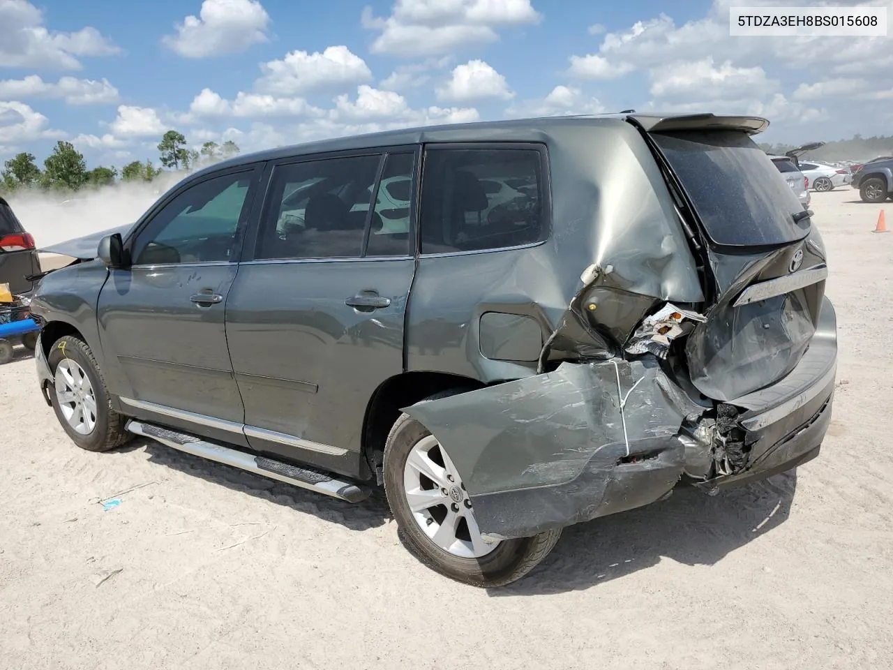 2011 Toyota Highlander Base VIN: 5TDZA3EH8BS015608 Lot: 72338634