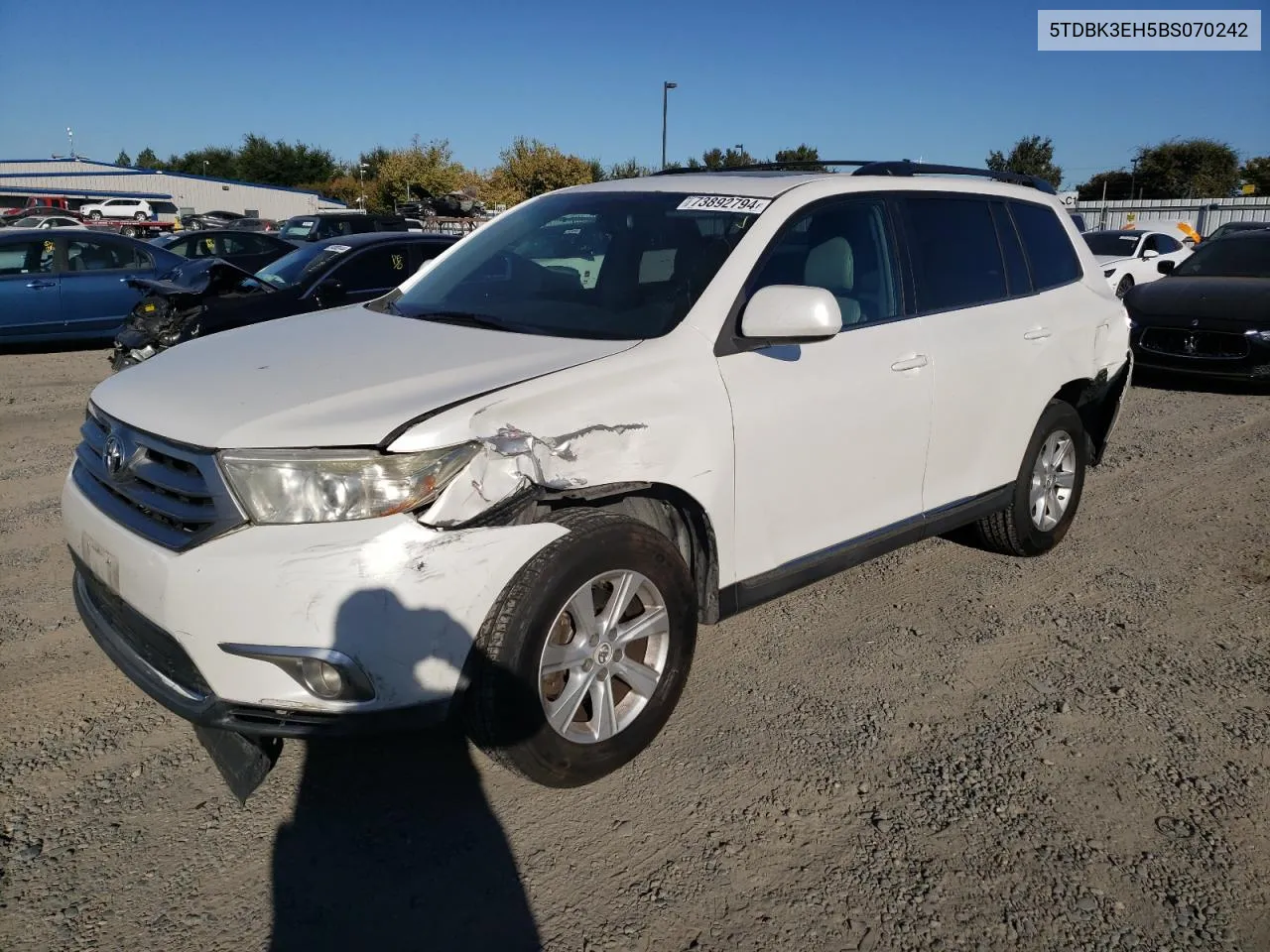 2011 Toyota Highlander Base VIN: 5TDBK3EH5BS070242 Lot: 73892794