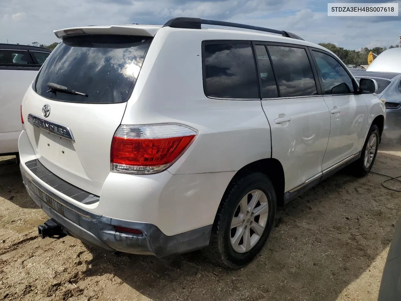 2011 Toyota Highlander Base VIN: 5TDZA3EH4BS007618 Lot: 73973744