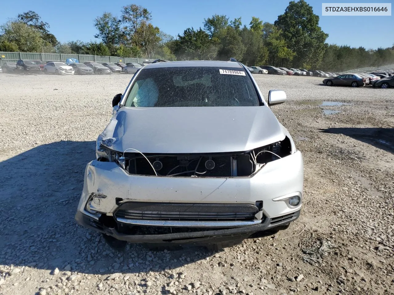 2011 Toyota Highlander Base VIN: 5TDZA3EHXBS016646 Lot: 74789984