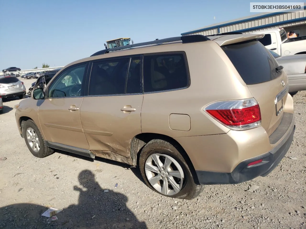 2011 Toyota Highlander Base VIN: 5TDBK3EH3BS041693 Lot: 75061194