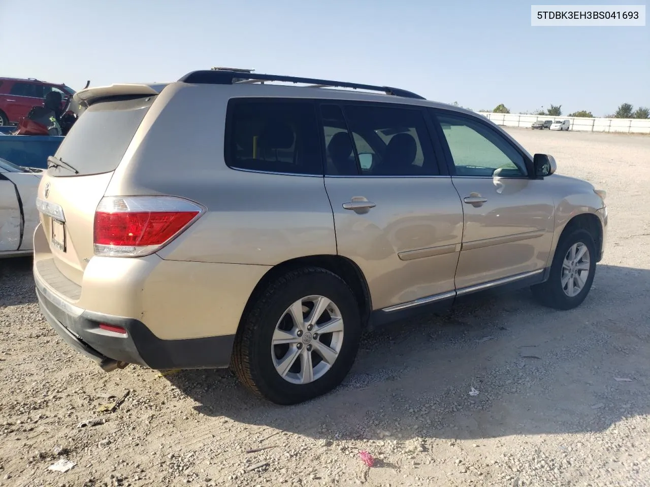 5TDBK3EH3BS041693 2011 Toyota Highlander Base